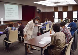普段を振り返る参加者