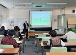 連作障害について説明する吉田講師