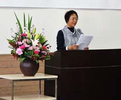 家の光記事活用を発表する桜井さん（11月20日、佐久市猿久保・JA本所で）