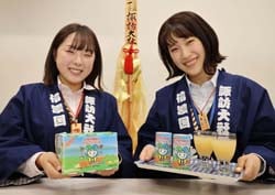 発売を開始する「JA信州諏訪のりんごジュース」