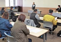 店舗の概要や出荷規格などを説明した会議