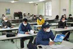 直売所専門委員会の会員を対象に初めて行った栽培講習会