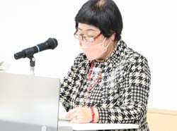 あいさつをする島田会長
