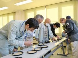 米の品質などを厳正に審査した