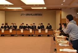 JAに要望を伝える青壮年部（長野市篠ノ井、2月21日）