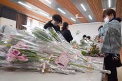 卒業メッセージ入りの花