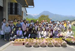 部員同士の親睦が深まった「花いっぱい運動」