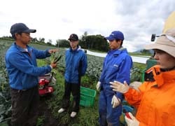 指導を受ける職員