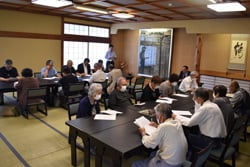 解散総会での議事の様子（長野県下伊那郡阿智村で）