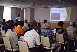 就農の経緯を話す中原さん