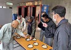 米の品質などを厳正に審査した