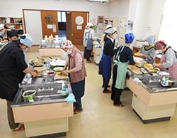 料理教室の様子（長野県上田市で）