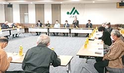 挨拶をする北沢組合長