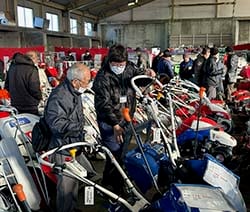 約100台の中古機が並んだ会場