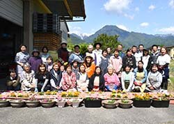 部員同士の親睦が深まった「花いっぱい運動」