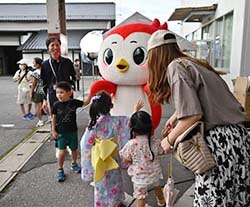 久々の交流を楽しんだ