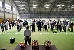 会員97人が参加した開会式