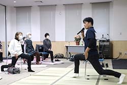 介護予防体操を実践する参加者