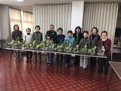 当日参加した女性部員と地域住民ら