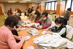新聞箱づくりをすすめる