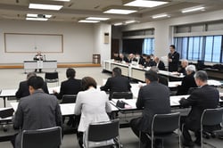 石坂営農販売部長がグリーン長野の農業振興の取り組み状況を報告