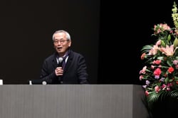 「食事のよろこび」をテーマに講演した土井さん