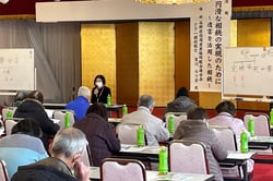 相続の仕組みを説明する宮川さん
