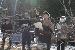 盛次技師から説明を受ける受講者