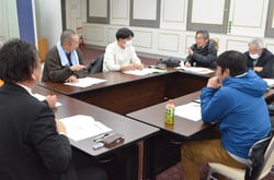 情報共有するグループワークの様子