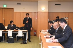 JAに対し支援を要請する清滝部長