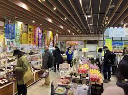 各市町村のブースでにぎわうフェア