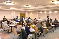 生産者と直売所の連携強化を話し合った集会