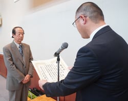 最優秀賞を受賞した平川さん㊧