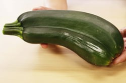 ３０年に一度の“芸術作品”という、牛山担当のズッキーニ