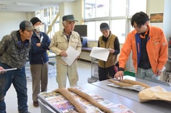 会議で説明をするＪＡ担当職員