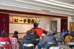 寄席を楽しむ会場