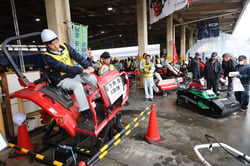 即売会で初めて企画したトラクター転倒角体感コーナー（長野県原村で）