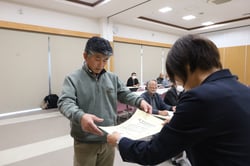 表彰を受ける生産者（長野県飯田市で）