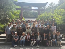 交流を深めた親睦旅行（山梨県富士吉田市で）