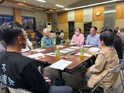課題を共有する議論がでた茶話会