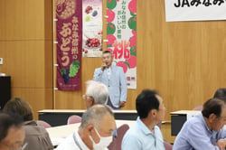 あいさつする矢澤部会長（長野県飯田市で）