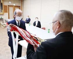最高賞のJA信州諏訪組合長賞を受賞した奥山さん