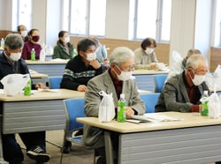 33人が出席した反省会