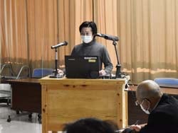 活動成果発表をする壬生さん