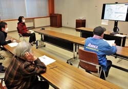 部会員ら16人が出席したWEB講習会