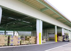 稼働を始めたＪＡの朝日野菜予冷庫・集出荷施設