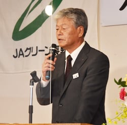 感謝を伝える神農組合長