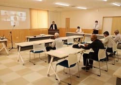 活発な意見交換を行った花き取引会議