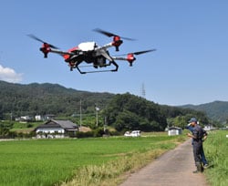 導入したドローンを操作