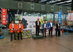 東京青果で東御市産ブドウトップセールス